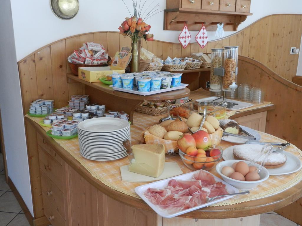 Maffei Hotel Pinzolo Luaran gambar